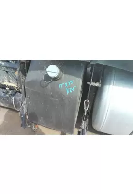 PETERBILT 579 DEF TANK