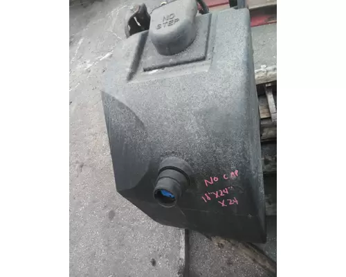 PETERBILT 579 DEF TANK