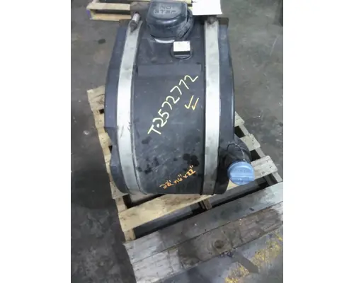 PETERBILT 579 DEF TANK