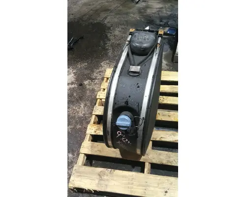 PETERBILT 579 DEF TANK