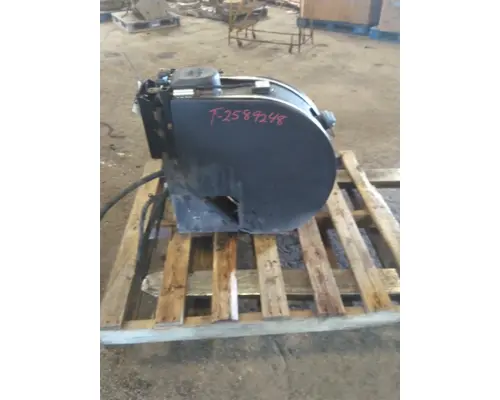 PETERBILT 579 DEF TANK