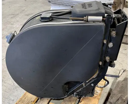 PETERBILT 579 DEF Tank