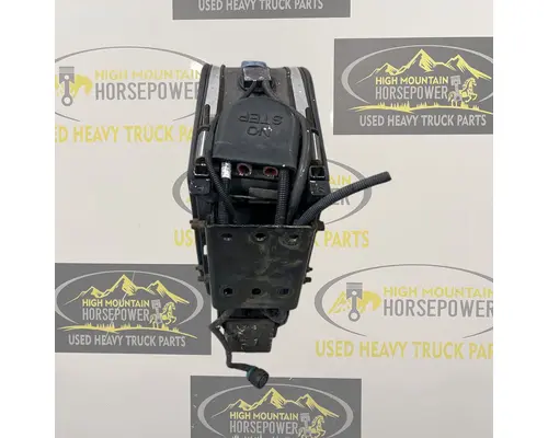 PETERBILT 579 DEF Tank