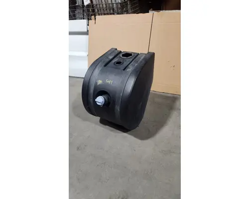 PETERBILT 579 DEF Tank