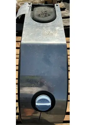 PETERBILT 579 DEF Tank