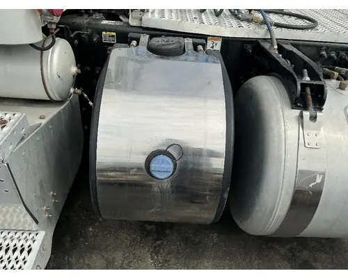 PETERBILT 579 DEF Tank