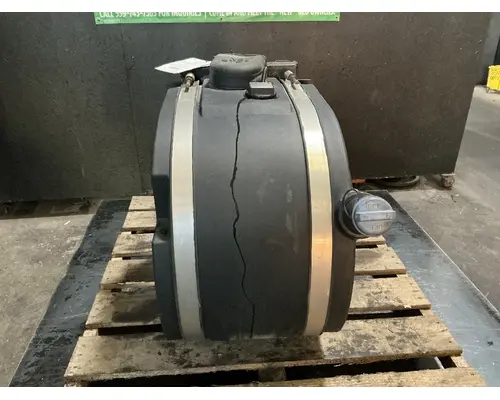 PETERBILT 579 DEF Tank