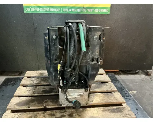 PETERBILT 579 DEF Tank