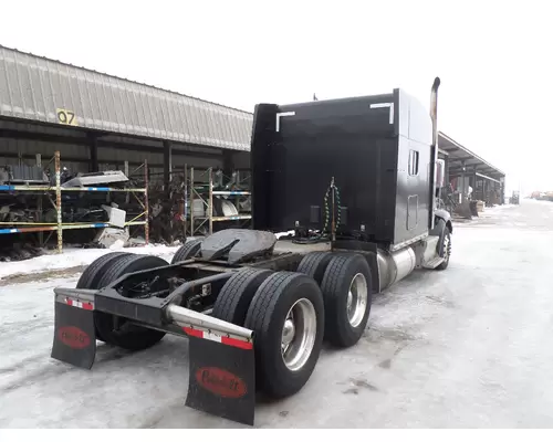 PETERBILT 579 DISMANTLED TRUCK