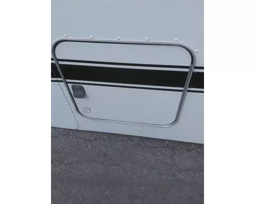 PETERBILT 579 DOOR, COMPARTMENT