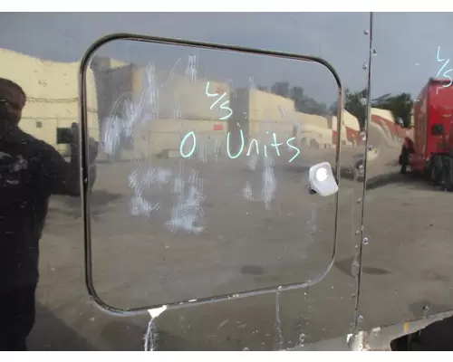 PETERBILT 579 DOOR, COMPARTMENT