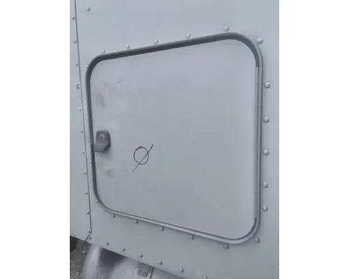 PETERBILT 579 DOOR, COMPARTMENT
