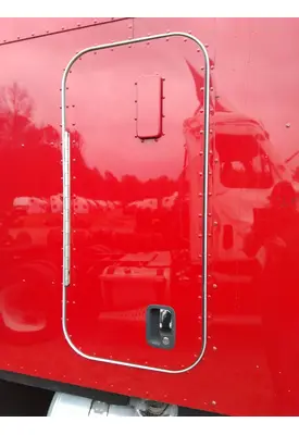 PETERBILT 579 DOOR, COMPARTMENT
