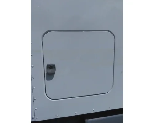 PETERBILT 579 DOOR, COMPARTMENT
