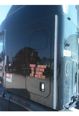 PETERBILT 579 DOOR, COMPARTMENT