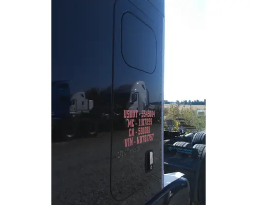 PETERBILT 579 DOOR, COMPARTMENT