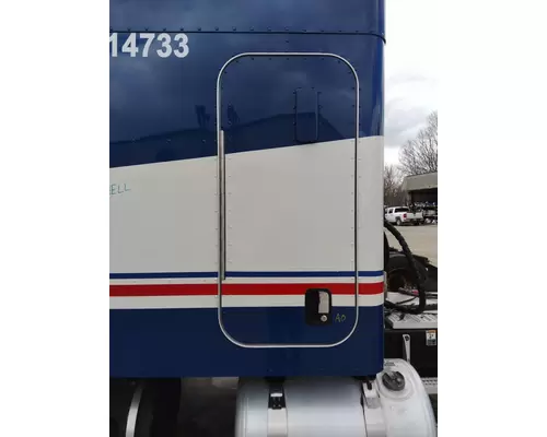 PETERBILT 579 DOOR, COMPARTMENT