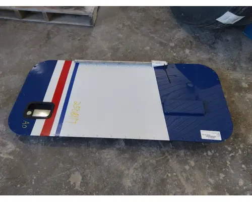PETERBILT 579 DOOR, COMPARTMENT