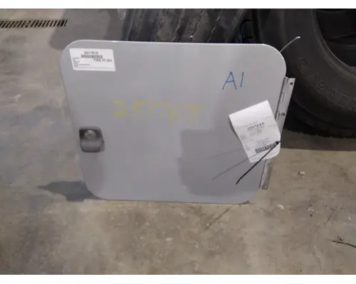 PETERBILT 579 DOOR, COMPARTMENT