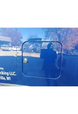 PETERBILT 579 DOOR, COMPARTMENT