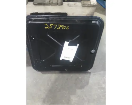 PETERBILT 579 DOOR, COMPARTMENT