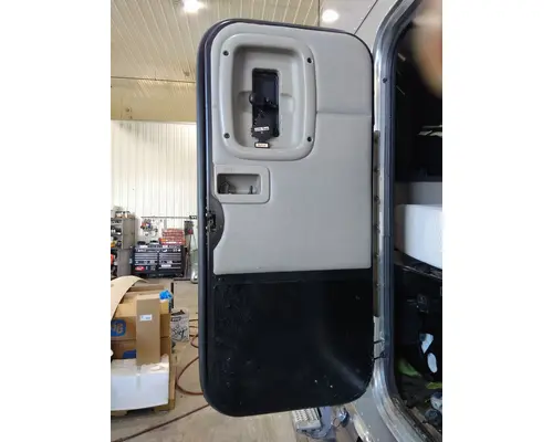 PETERBILT 579 DOOR, COMPARTMENT