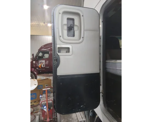 PETERBILT 579 DOOR, COMPARTMENT