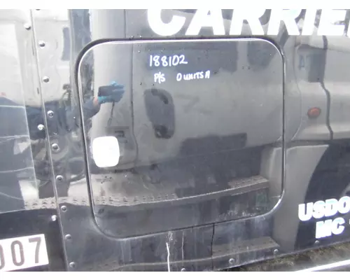 PETERBILT 579 DOOR, COMPARTMENT
