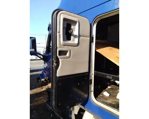 PETERBILT 579 DOOR, COMPARTMENT