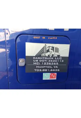 PETERBILT 579 DOOR, COMPARTMENT