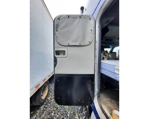 PETERBILT 579 DOOR, COMPARTMENT
