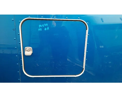 PETERBILT 579 DOOR, COMPARTMENT