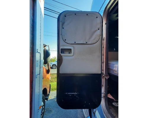 PETERBILT 579 DOOR, COMPARTMENT