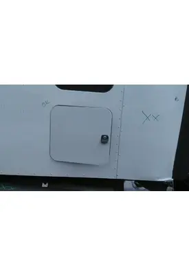 PETERBILT 579 DOOR, COMPARTMENT