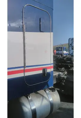 PETERBILT 579 DOOR, COMPARTMENT