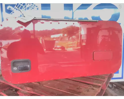 PETERBILT 579 DOOR, COMPARTMENT