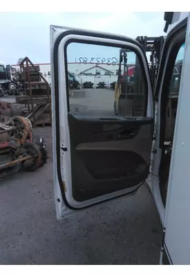 PETERBILT 579 DOOR ASSEMBLY, FRONT