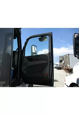 PETERBILT 579 DOOR ASSEMBLY, FRONT