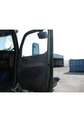 PETERBILT 579 DOOR ASSEMBLY, FRONT