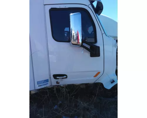 PETERBILT 579 DOOR ASSEMBLY, FRONT