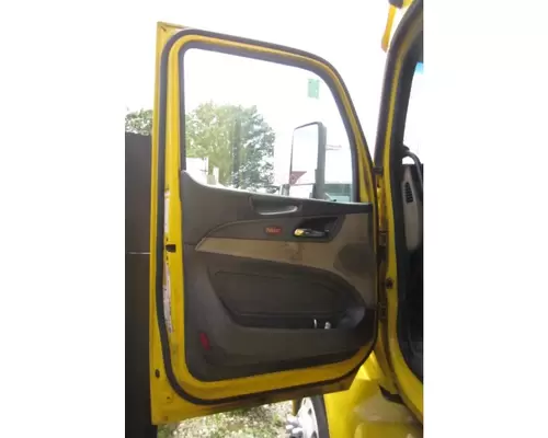 PETERBILT 579 DOOR ASSEMBLY, FRONT