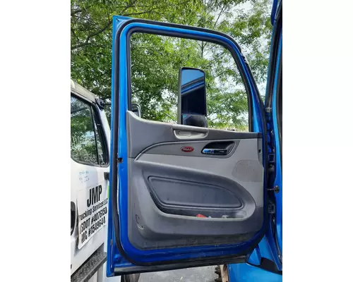 PETERBILT 579 DOOR ASSEMBLY, FRONT