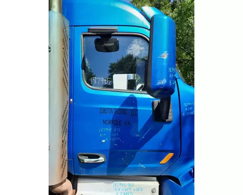 PETERBILT 579 DOOR ASSEMBLY, FRONT