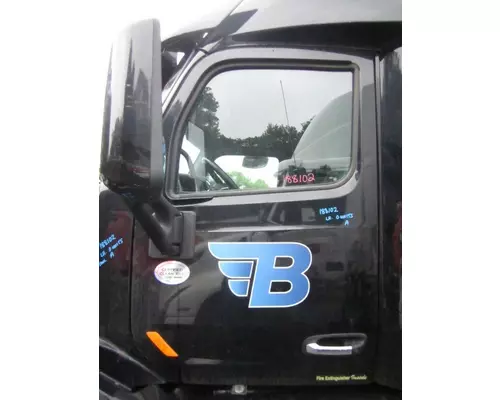 PETERBILT 579 DOOR ASSEMBLY, FRONT