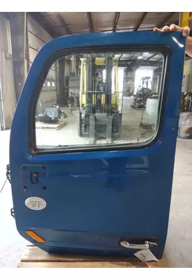 PETERBILT 579 DOOR ASSEMBLY, FRONT