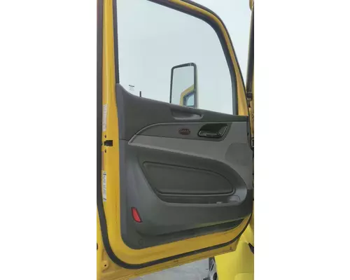 PETERBILT 579 DOOR ASSEMBLY, FRONT