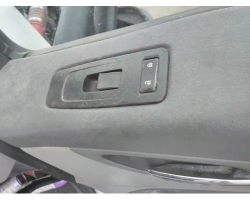 PETERBILT 579 DOOR ELECTRICAL SWITCH