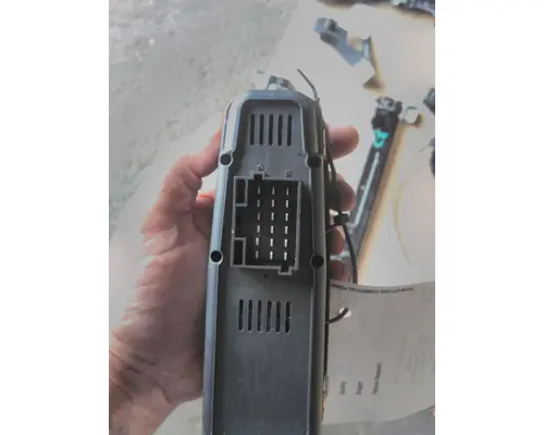 PETERBILT 579 DOOR ELECTRICAL SWITCH
