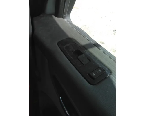 PETERBILT 579 DOOR ELECTRICAL SWITCH