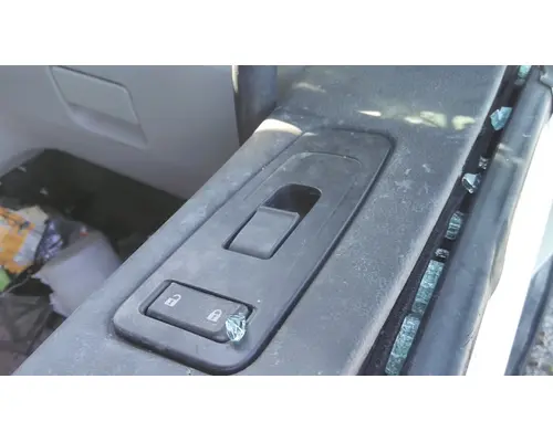 PETERBILT 579 DOOR ELECTRICAL SWITCH